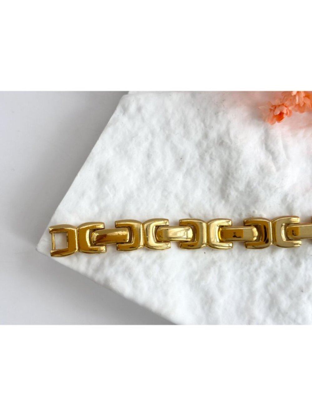 Fantasy Link Paneled Art Deco Inspired Gold Toned Chunky Vintage 80's Bracelet - Picture 3 of 13